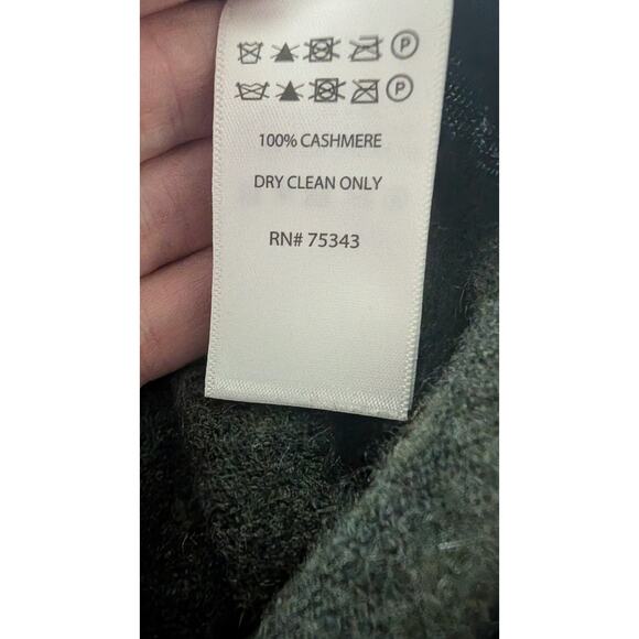 Tahari Pure Luxe 100% Cashmere Men's Handsome Green V Neck Sweater XL $245 - Picture 6 of 6